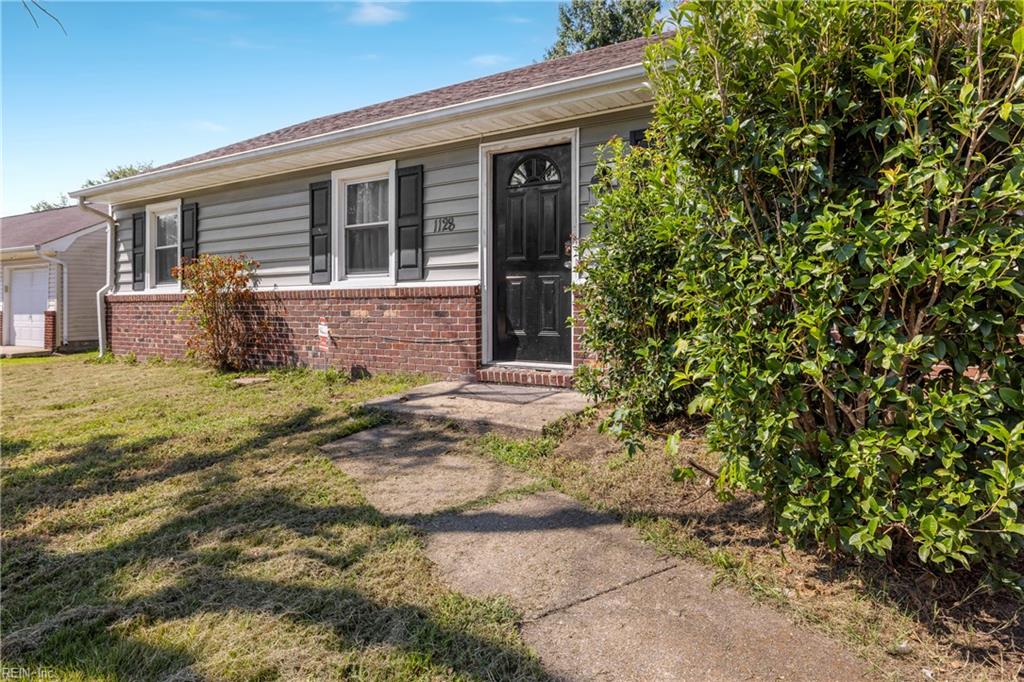 1128 Sir Galahad Dr Property Photo 1