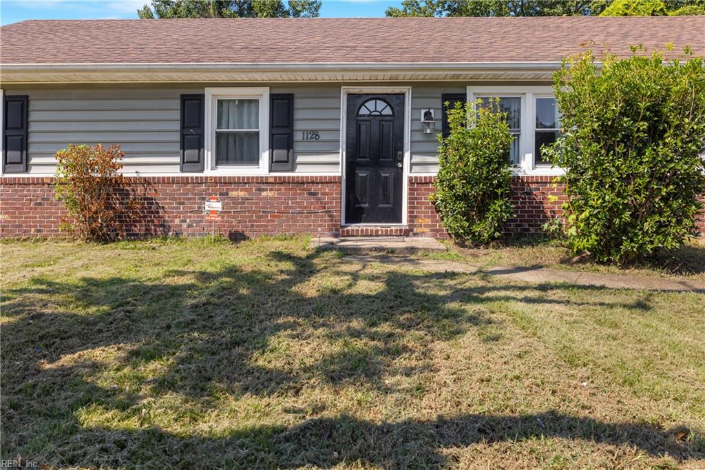 1128 Sir Galahad Dr Property Photo 4