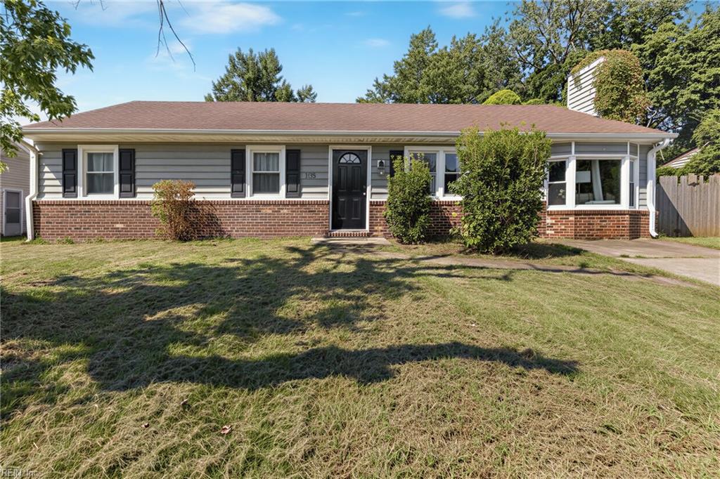 1128 Sir Galahad Dr Property Photo 5