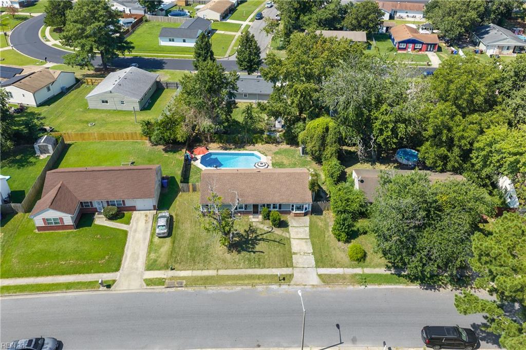 1128 Sir Galahad Dr Property Photo 7