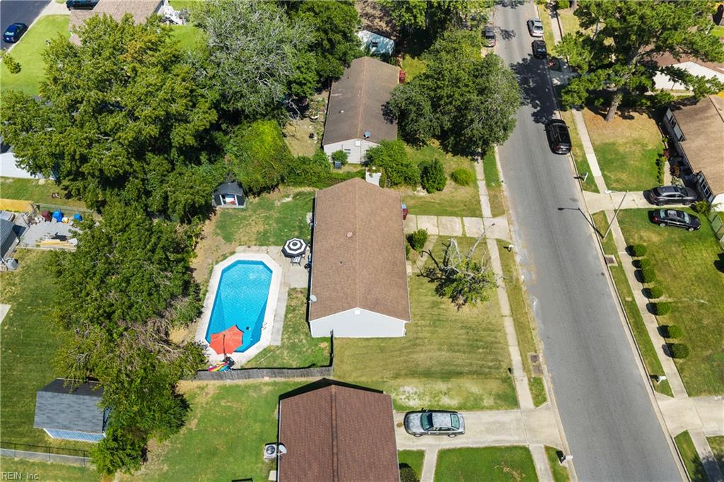1128 Sir Galahad Dr Property Photo 11