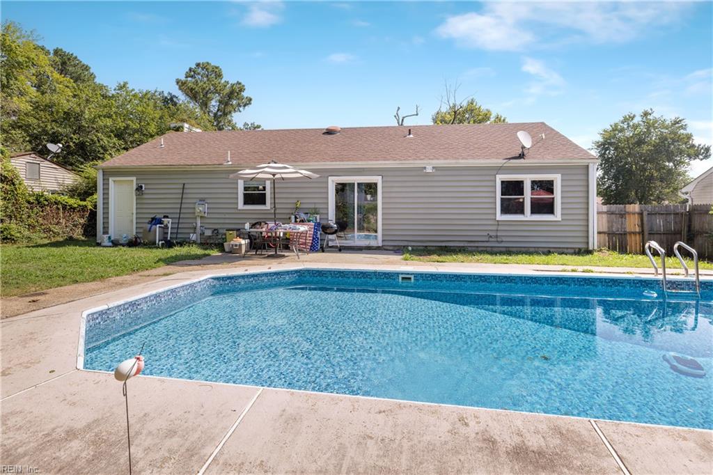 1128 Sir Galahad Dr Property Photo 15
