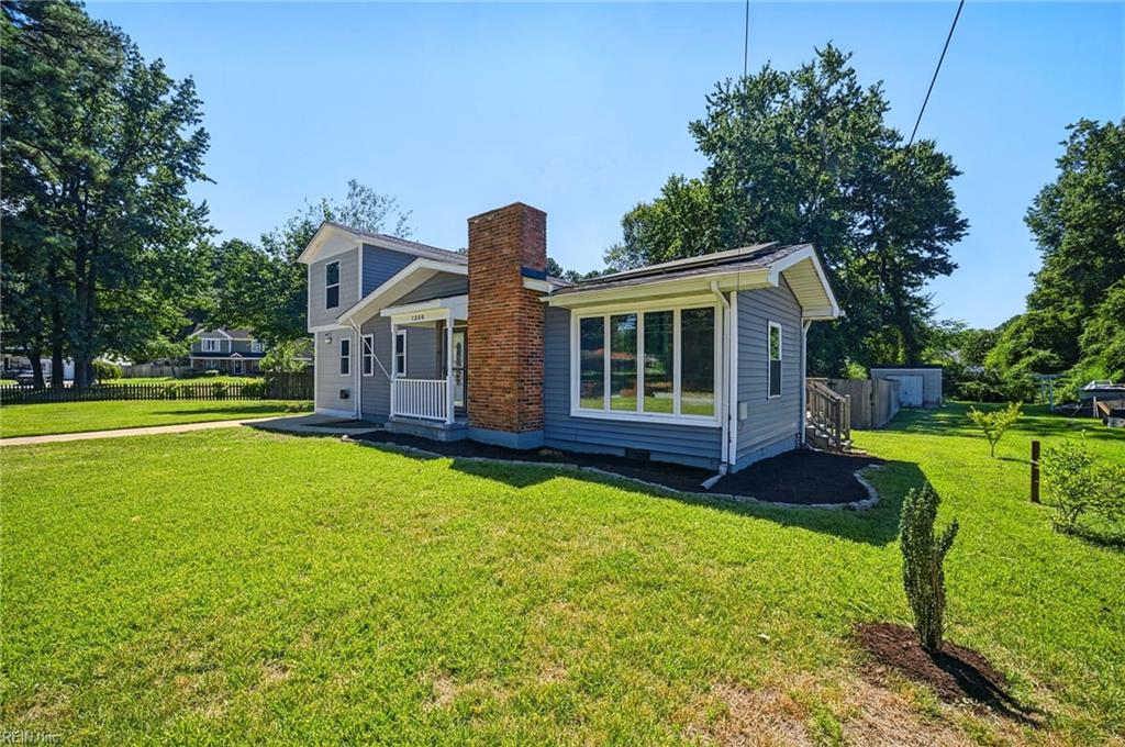 1308 Sunnybrook Ter Property Photo 2