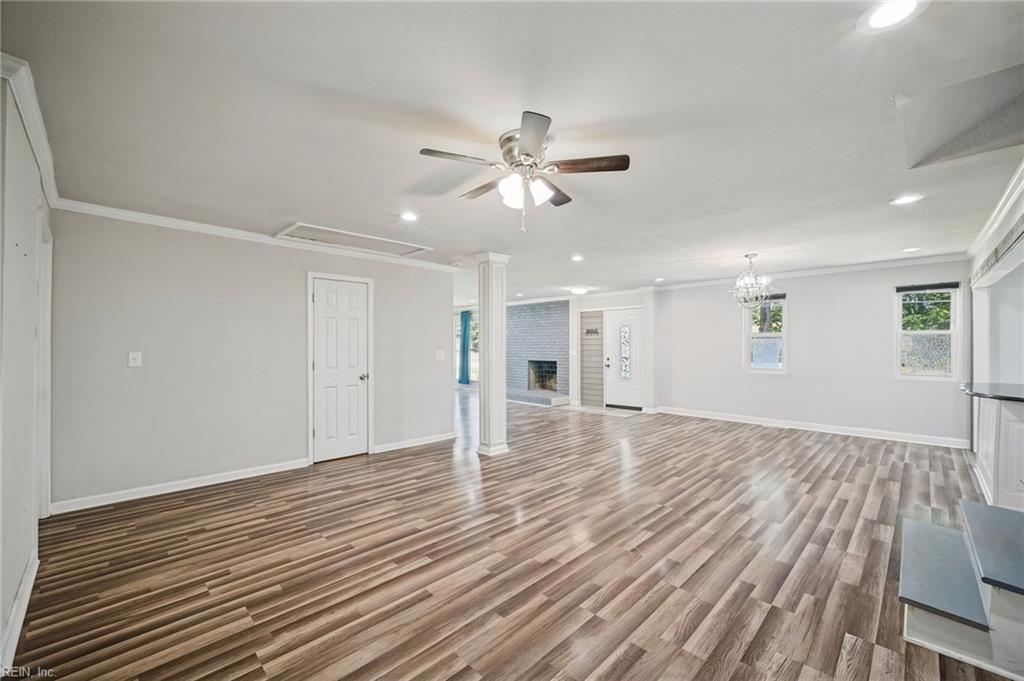 1308 Sunnybrook Ter Property Photo 4
