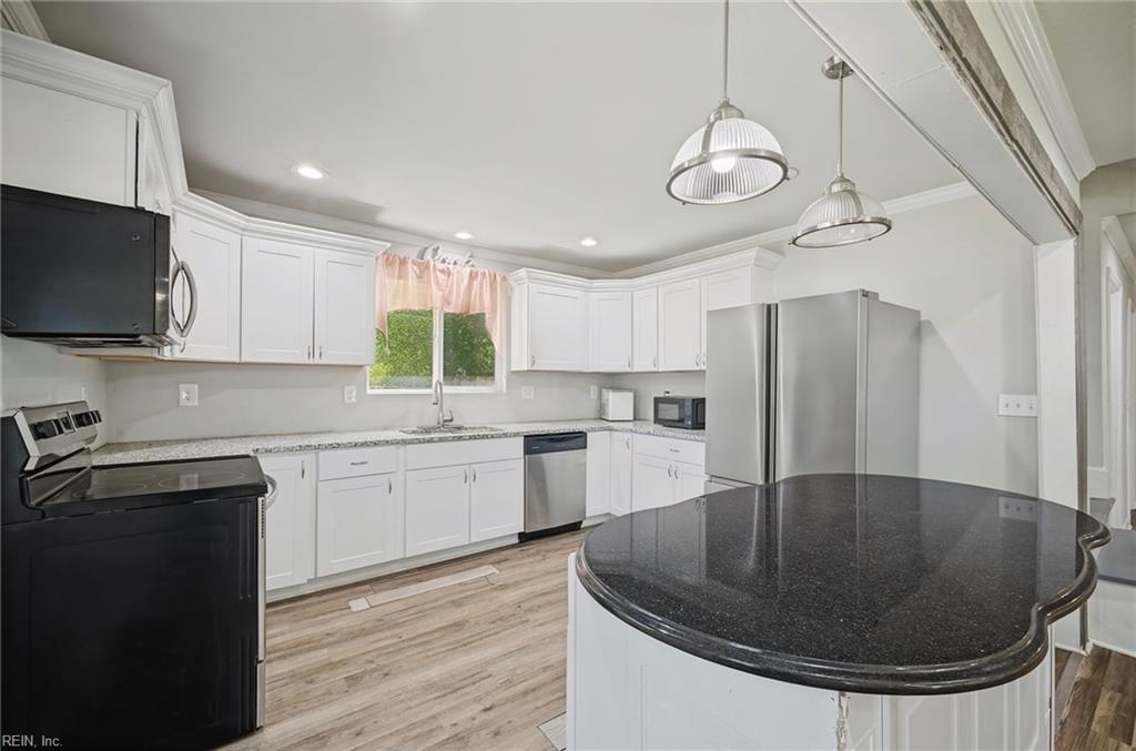 1308 Sunnybrook Ter Property Photo 9