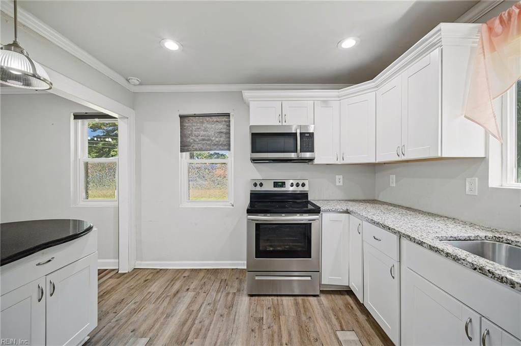 1308 Sunnybrook Ter Property Photo 10