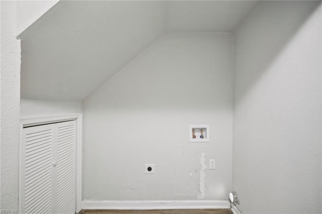 1308 Sunnybrook Ter Property Photo 23