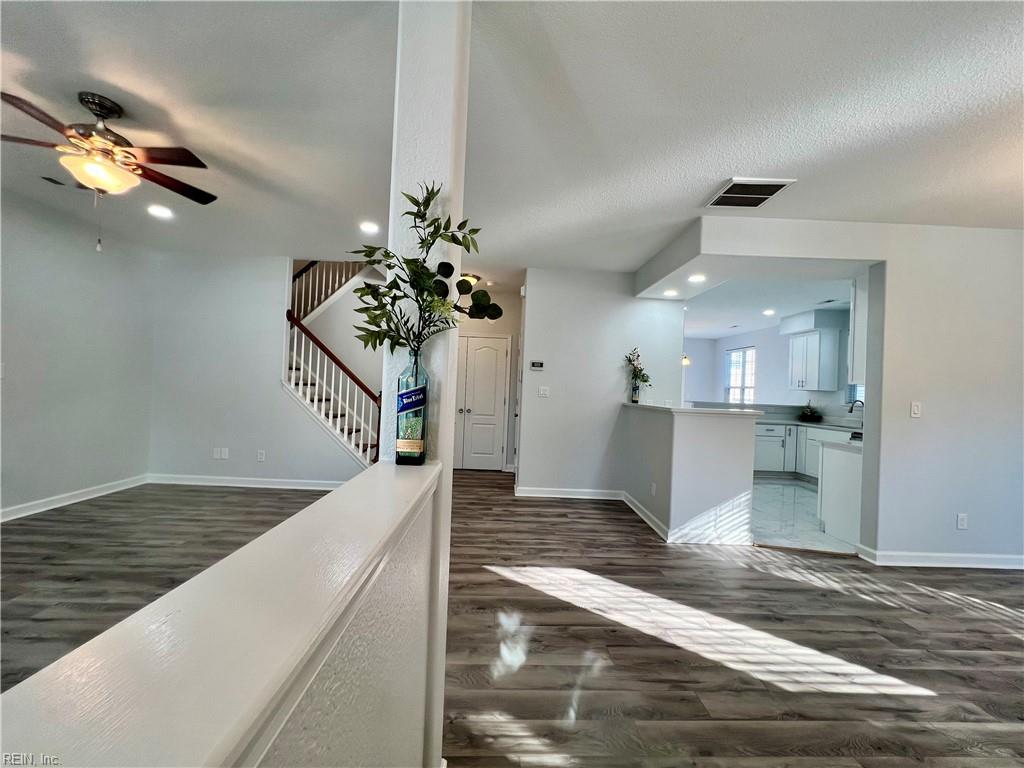 513 Water Lilly Rd Property Photo 9