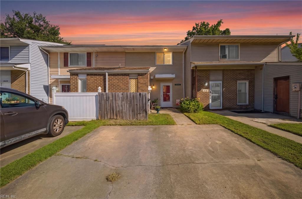 5642 Gregory Ct Property Photo 1