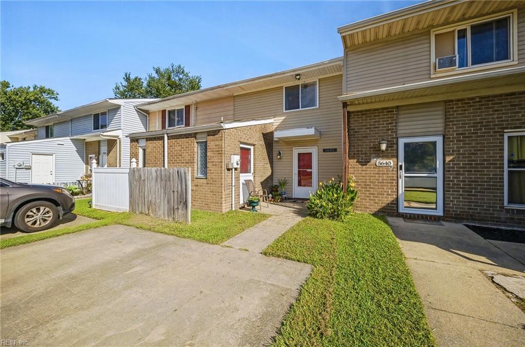 5642 Gregory Ct Property Photo 4