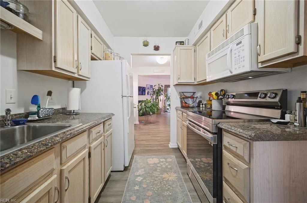 5642 Gregory Ct Property Photo 11