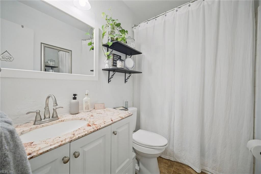 5642 Gregory Ct Property Photo 25