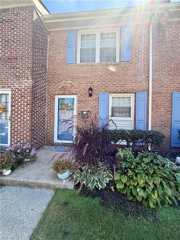 887 Elizabeth CT Property Photo 1