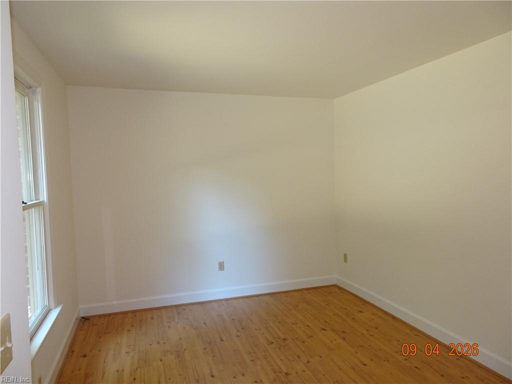 1350 Jamestown Rd Property Photo 2