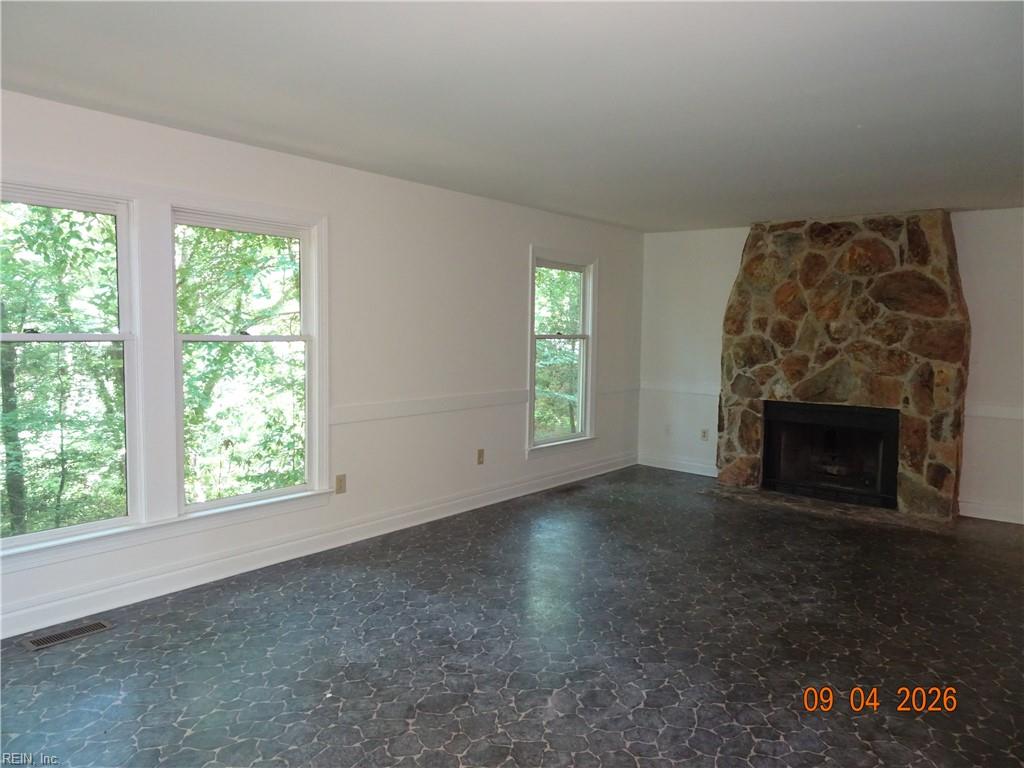 1350 Jamestown Rd Property Photo 11