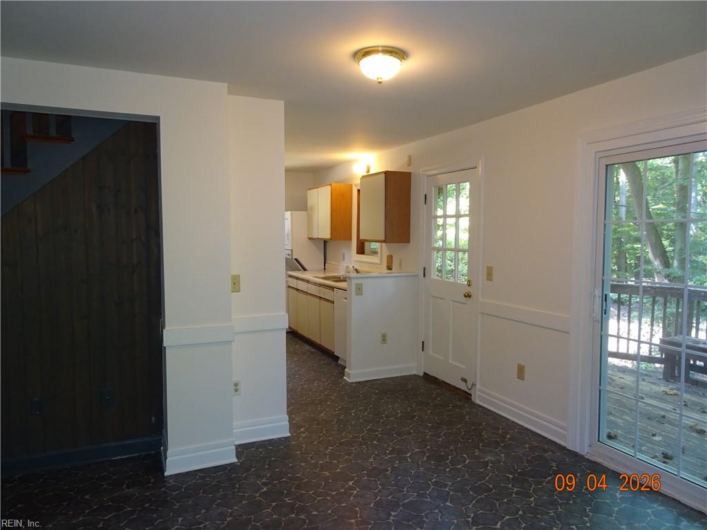 1350 Jamestown Rd Property Photo 14