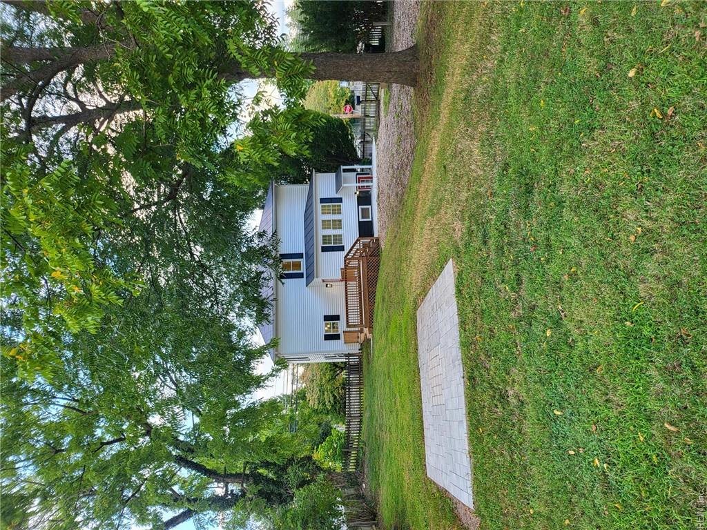 1202 W Beverley St Property Photo 4