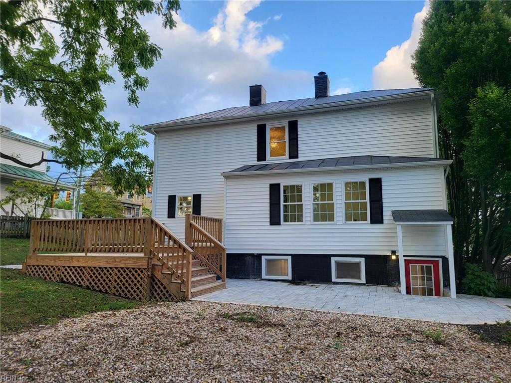 1202 W Beverley St Property Photo 7