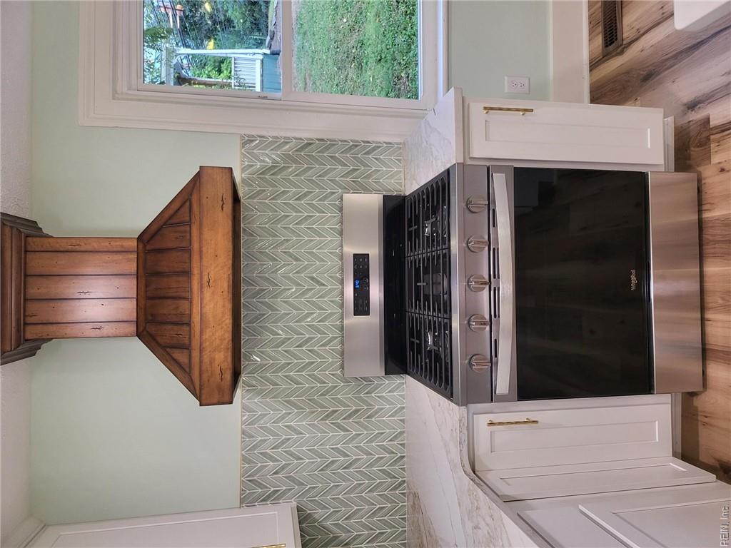 1202 W Beverley St Property Photo 18