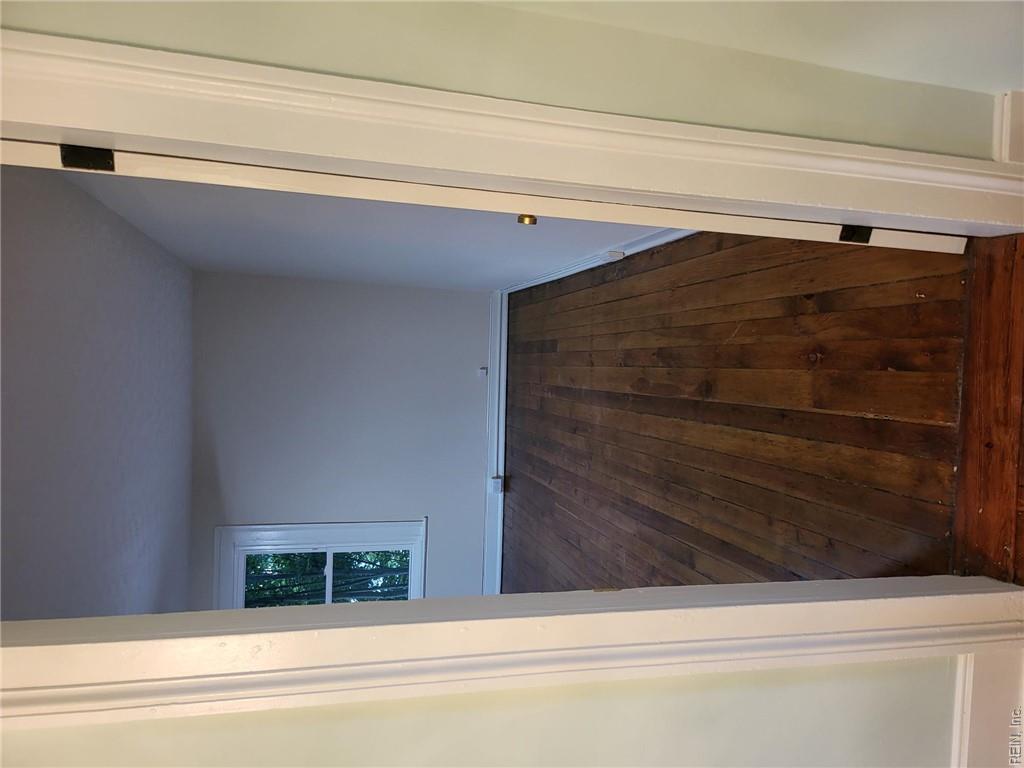 1202 W Beverley St Property Photo 42