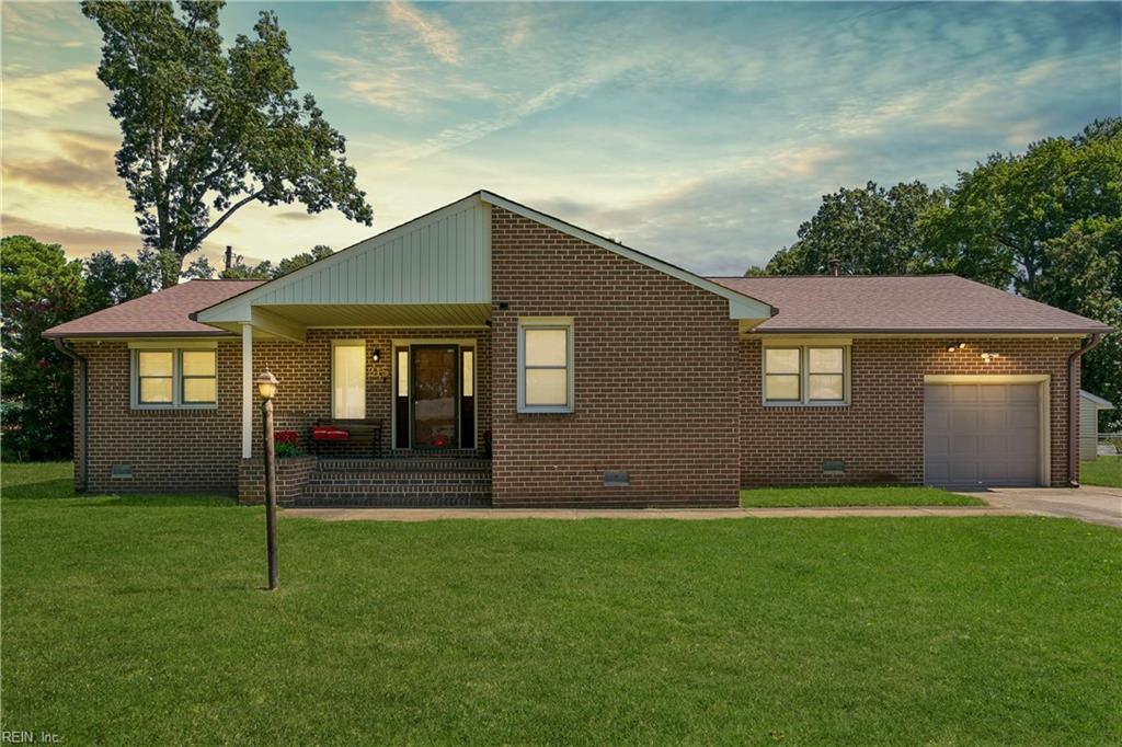 215 Woodbury Forrest DR