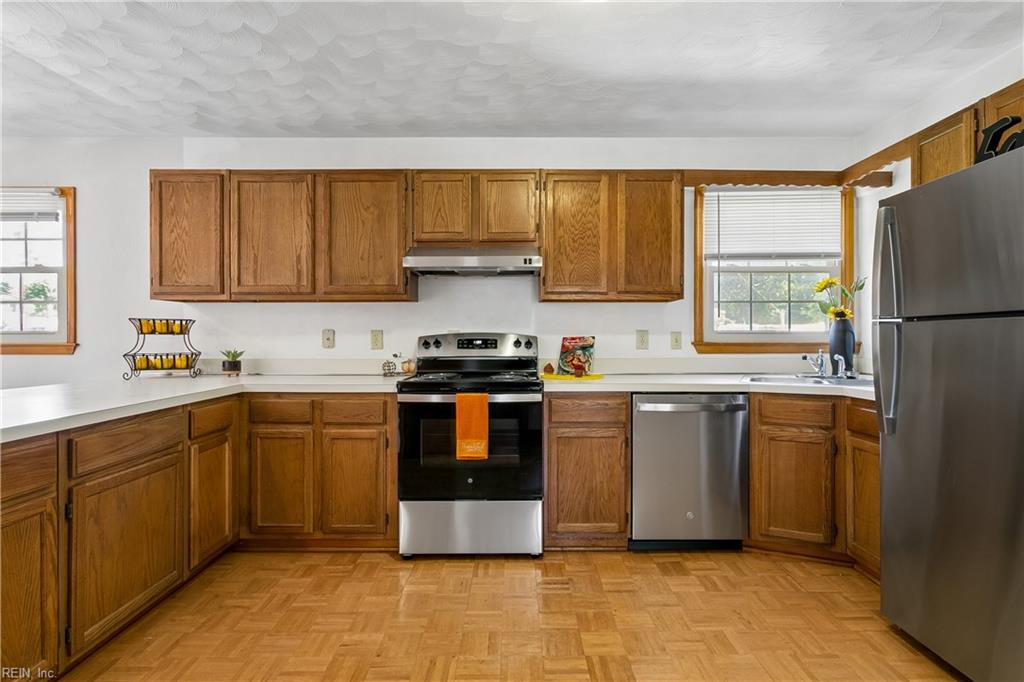 215 Woodbury Forrest Dr Property Photo 27