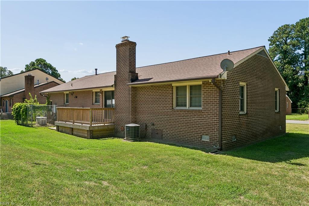 215 Woodbury Forrest Dr Property Photo 45