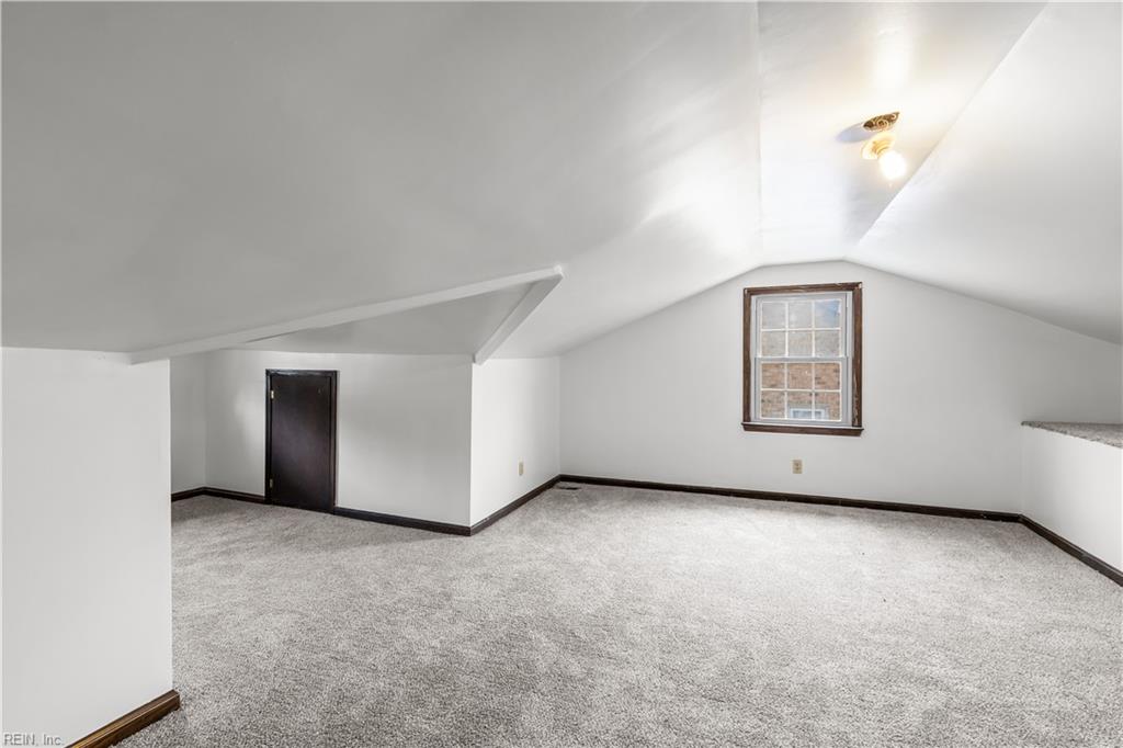 5917 Woodhaven Ct Property Photo 22