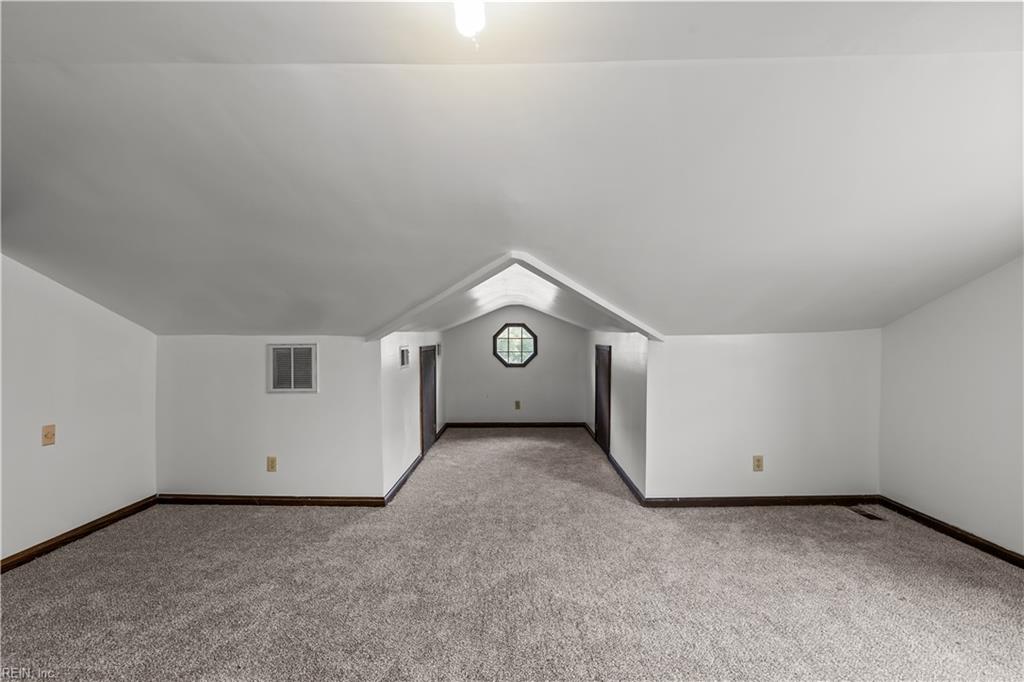 5917 Woodhaven Ct Property Photo 24