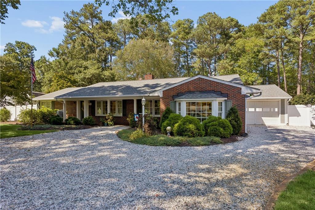 208 Nelson District Rd Property Photo 2