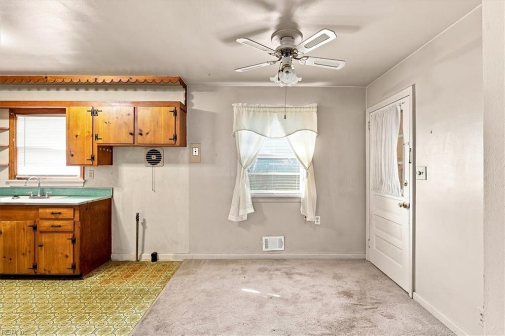 1819 Lightwood Ln Property Photo 5