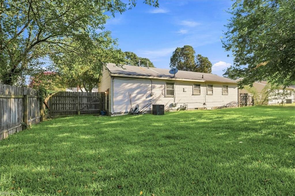 1819 Lightwood Ln Property Photo 23