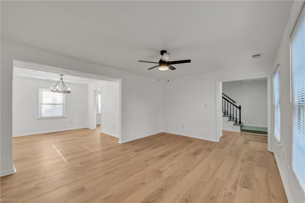 5664 Rushmere Dr Property Photo 12