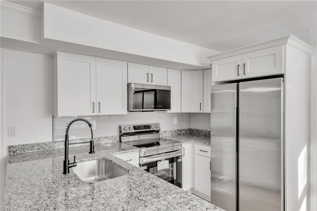 5664 Rushmere Dr Property Photo 20