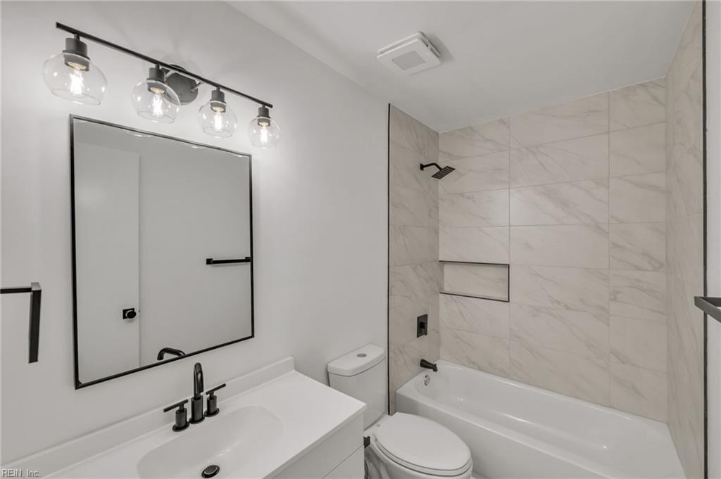 5664 Rushmere Dr Property Photo 37