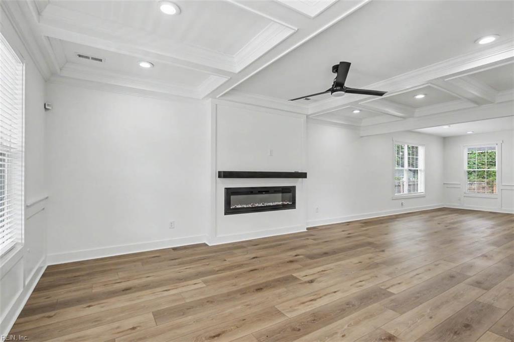 1229 29th St Property Photo 6