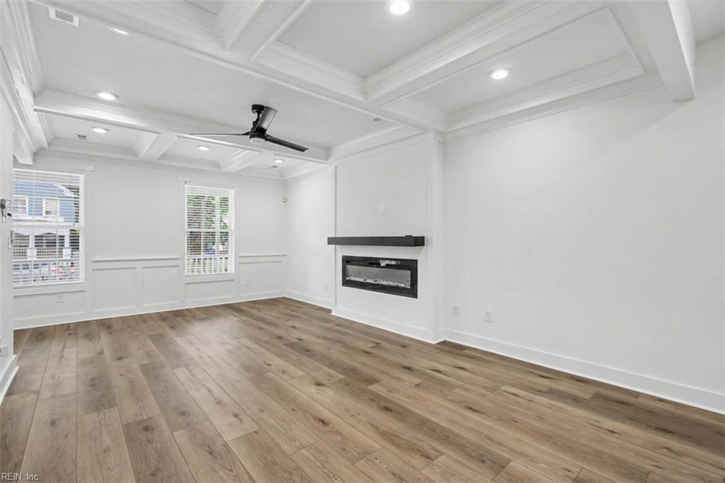 1229 29th St Property Photo 9