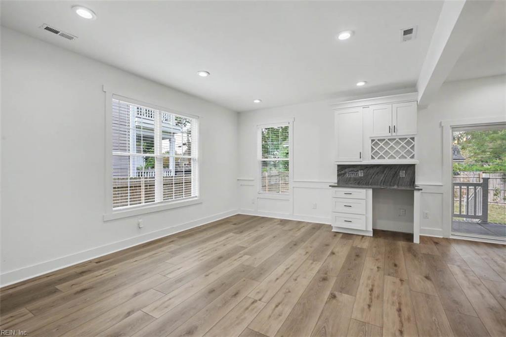 1229 29th St Property Photo 10