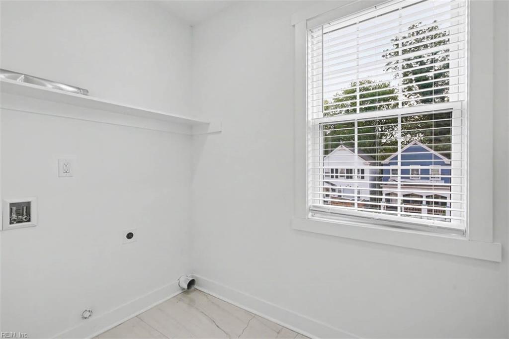 1229 29th St Property Photo 35