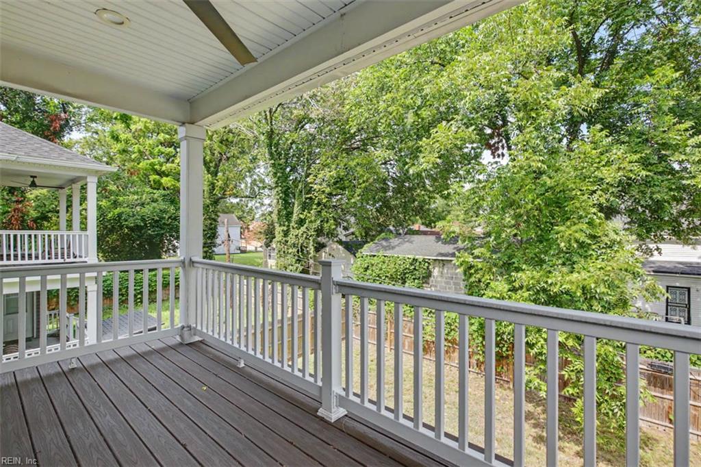 1229 29th St Property Photo 37