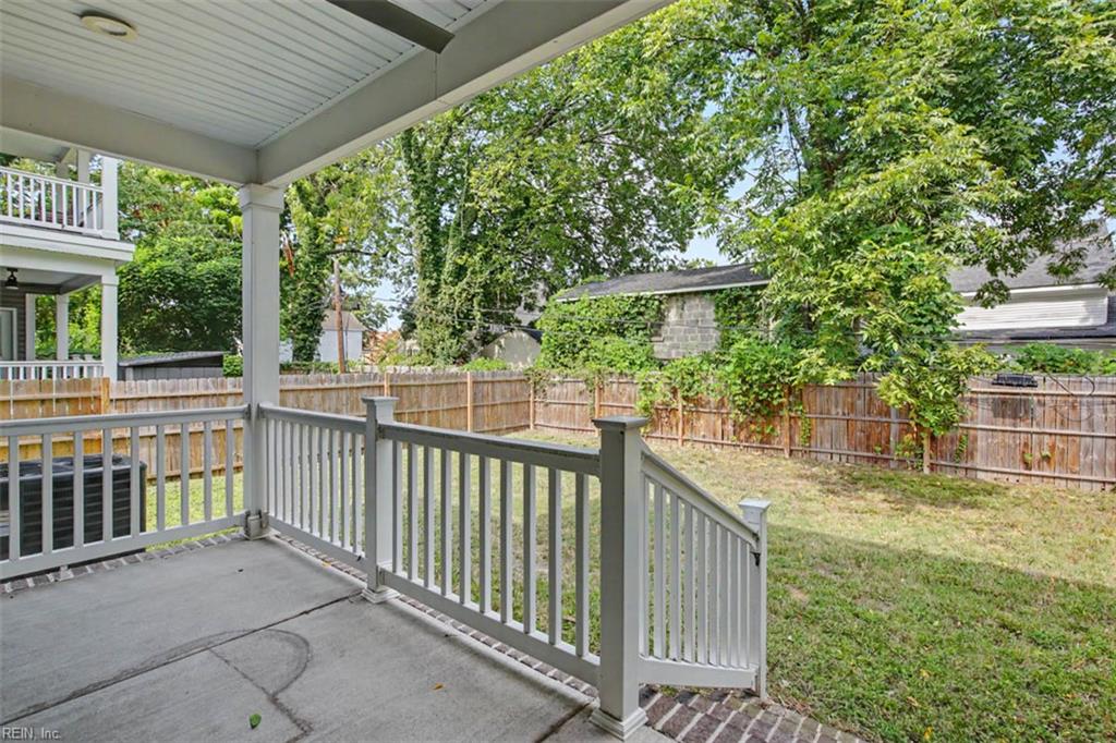 1229 29th St Property Photo 38
