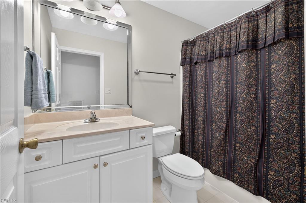 9570 Bay Point Dr Property Photo 31