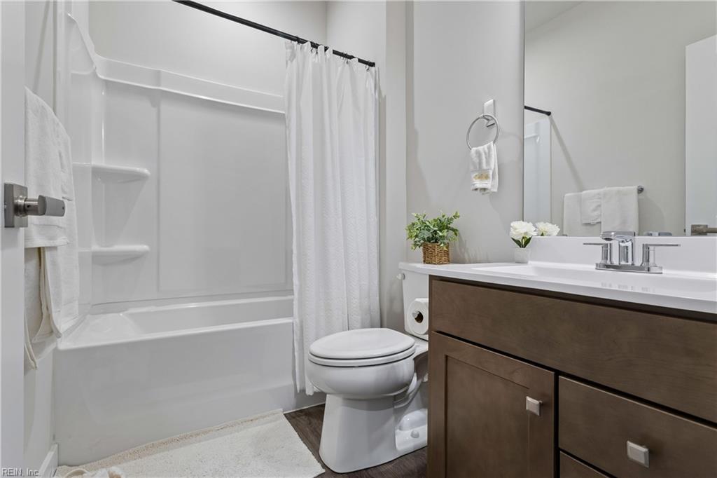 2205 Mainsail Dr Property Photo 24
