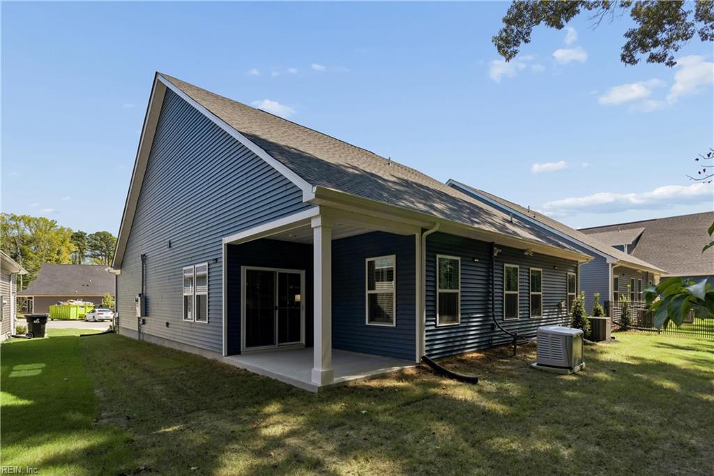 2205 Mainsail Dr Property Photo 39