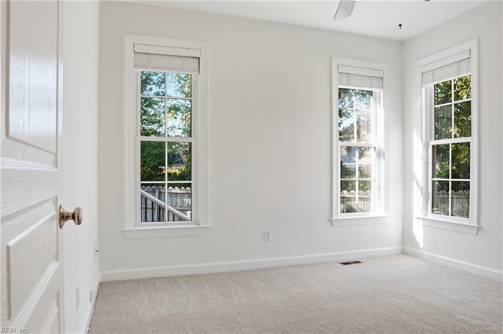 804 Wakedale Arch Property Photo 19