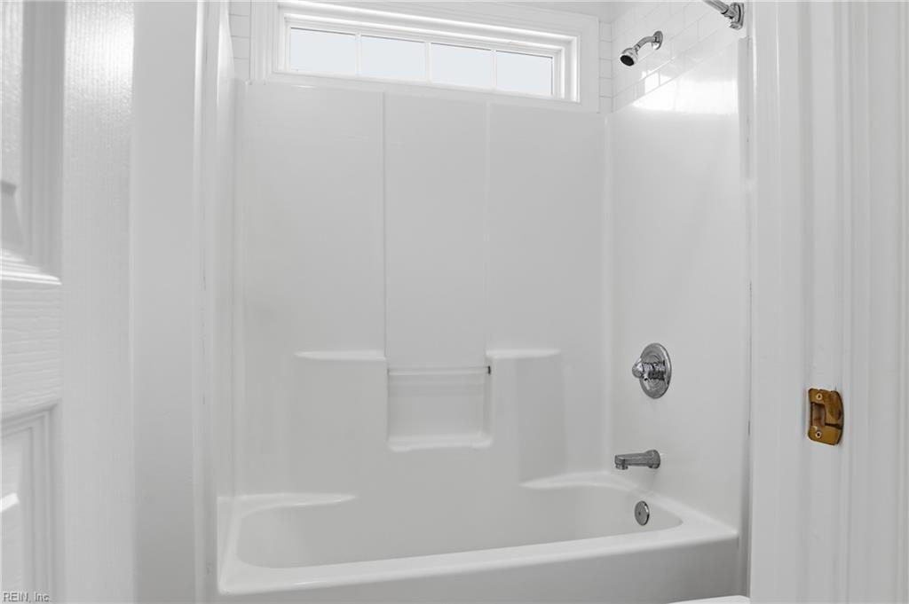 804 Wakedale Arch Property Photo 33