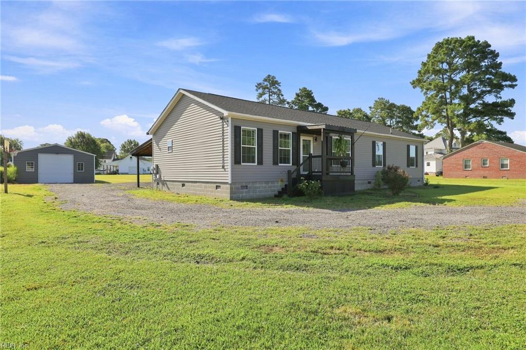 220 Kingsale Rd Property Photo 2