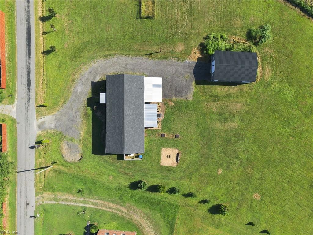 220 Kingsale Rd Property Photo 9
