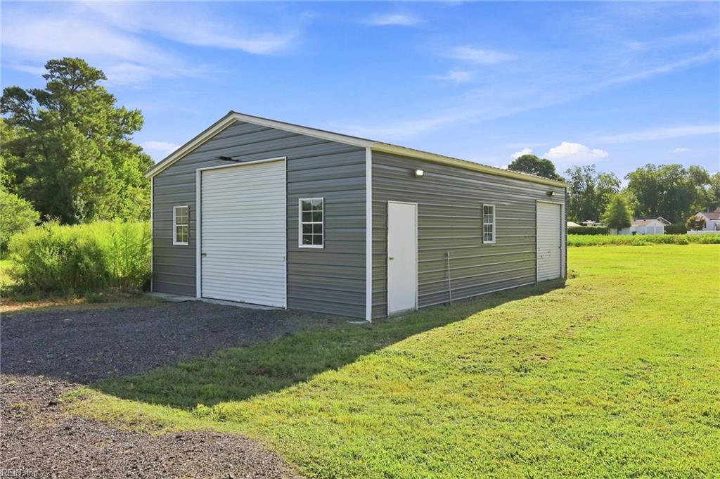 220 Kingsale Rd Property Photo 43