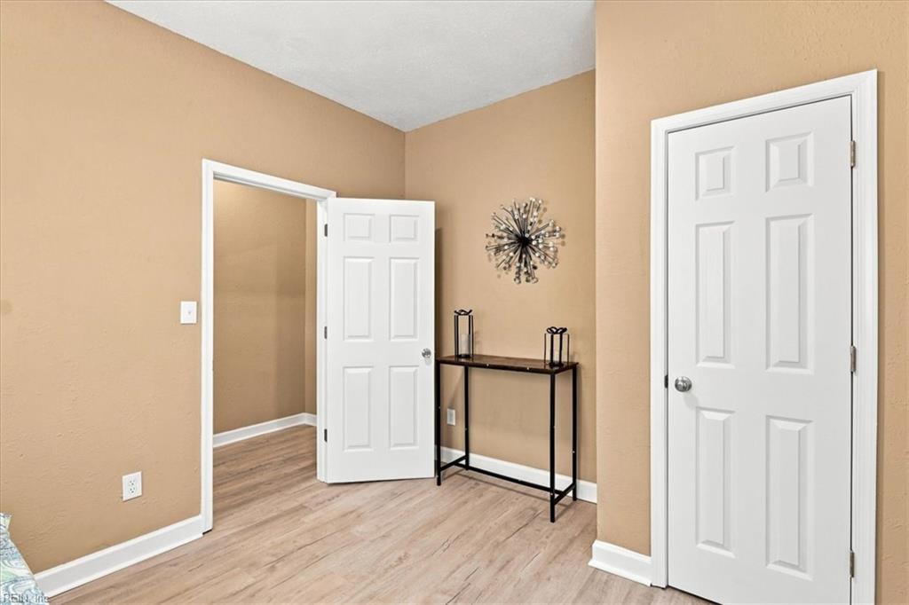 1027 31st St Property Photo 5